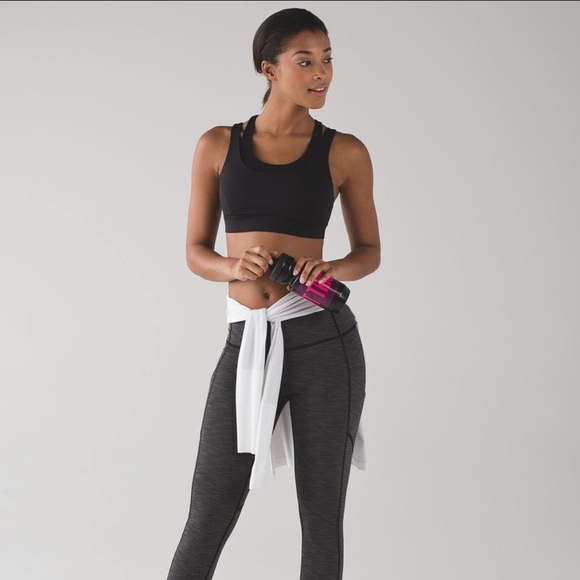 NWT lululemon glide and stride bra in black - size 8 - Picture 3 of 8